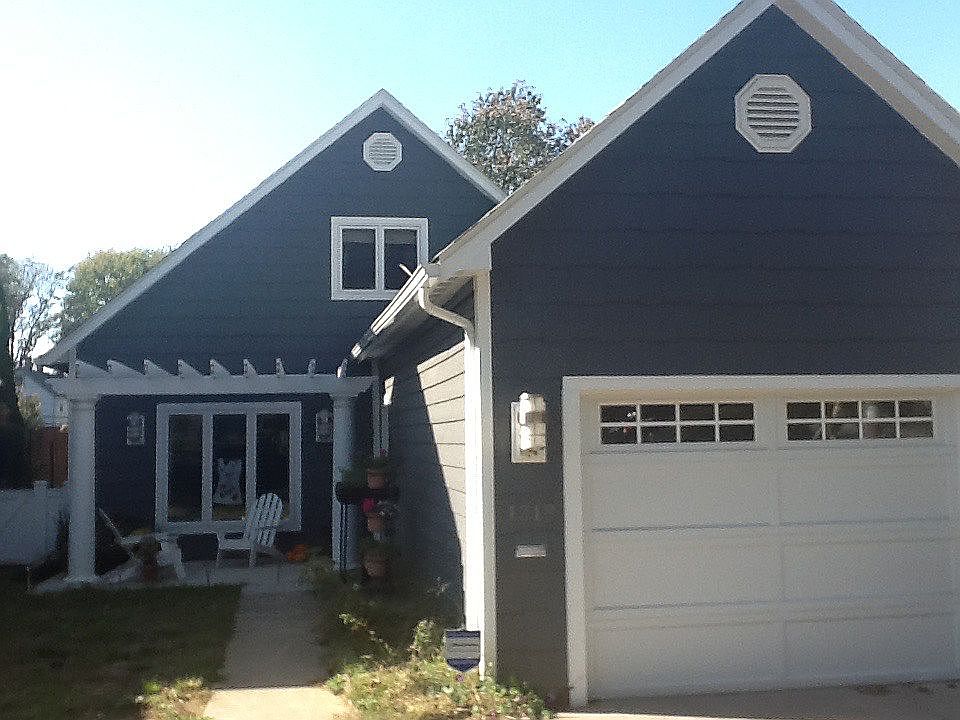1st image of 1318 W 70th St