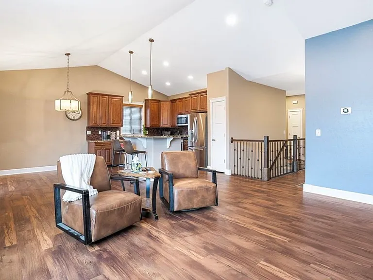 2720 S Seabiscuit Dr — Photo 6