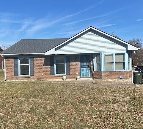 2nd image of 485 Scottsdale Cir