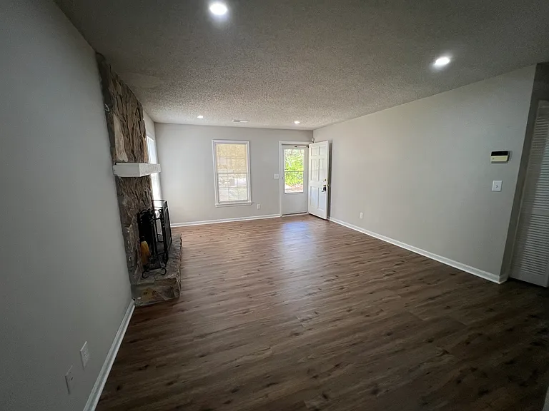 5666 Heron Ct #B — Photo 7