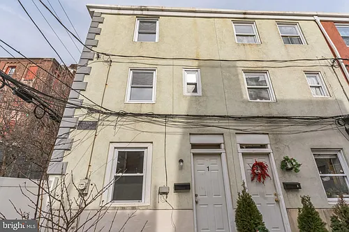 1305 N Lawrence St #1 Photo 1