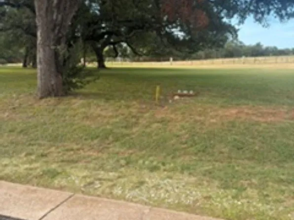 127 Edwards Cir, Horseshoe Bay, TX 78657