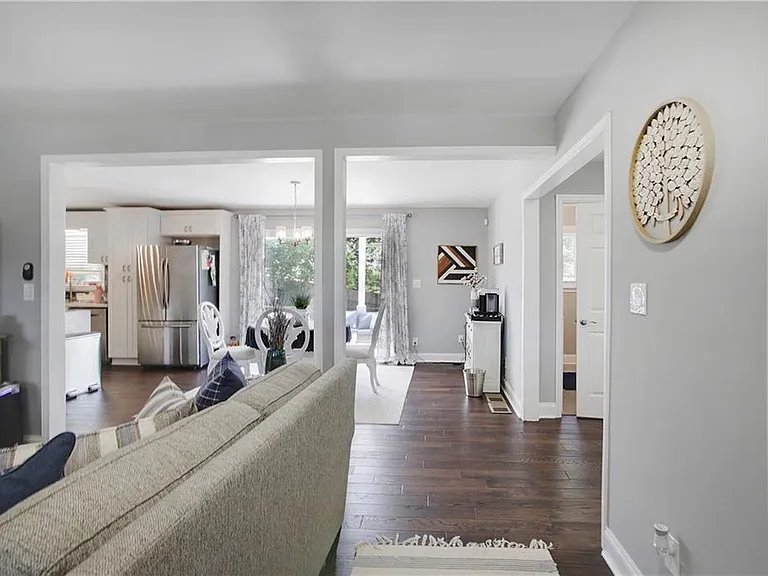 3116 N Druid Hills Rd — Photo 5