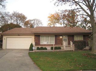 1621 Galway Dr, South Bend, IN
