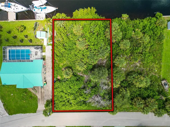 18326 Van Nuys Cir, Pt Charlotte, FL 33948