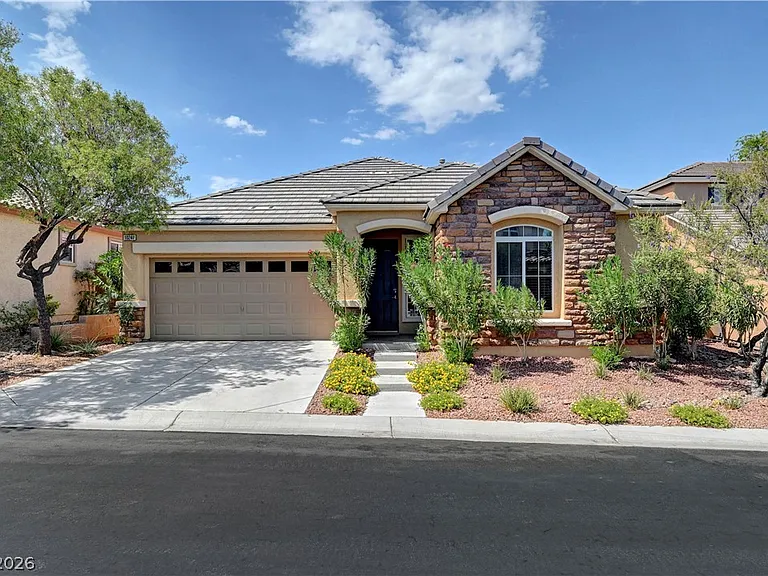 10240 Gladstone Peak St — Photo 2