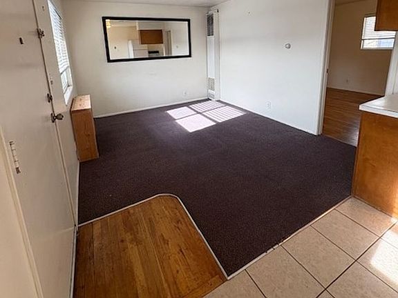4th image of 131 S McClelland St APT 3