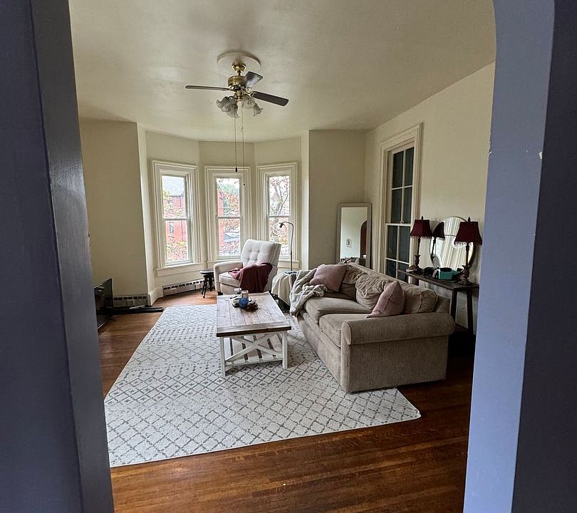 1st image of 360 W Lamb St #1