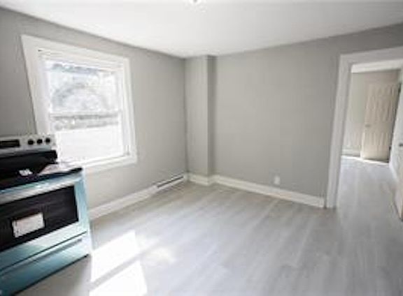 4th image of 1518 Wilcox Ave APT 3
