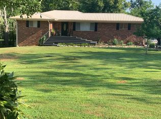 565 Dawnville Rd, Dalton, GA 30721