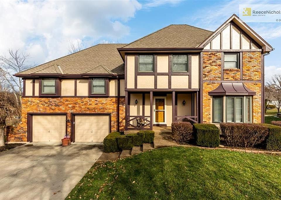 Pristine home in Blue Hills Estates