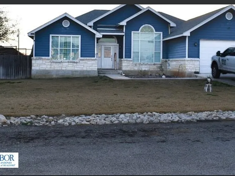 110 S Mayberry St — Photo 1