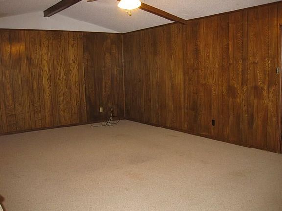 3rd image of 1116 Southwood Dr