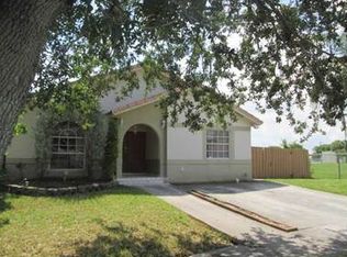 7401 W 32nd Ln, Hialeah, FL 33018