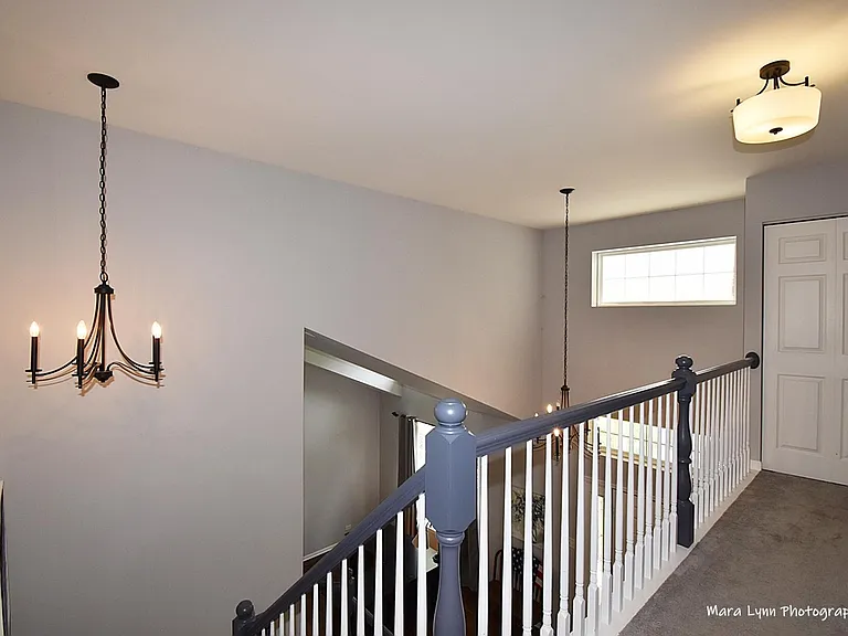 718 Viewpointe Dr — Photo 30