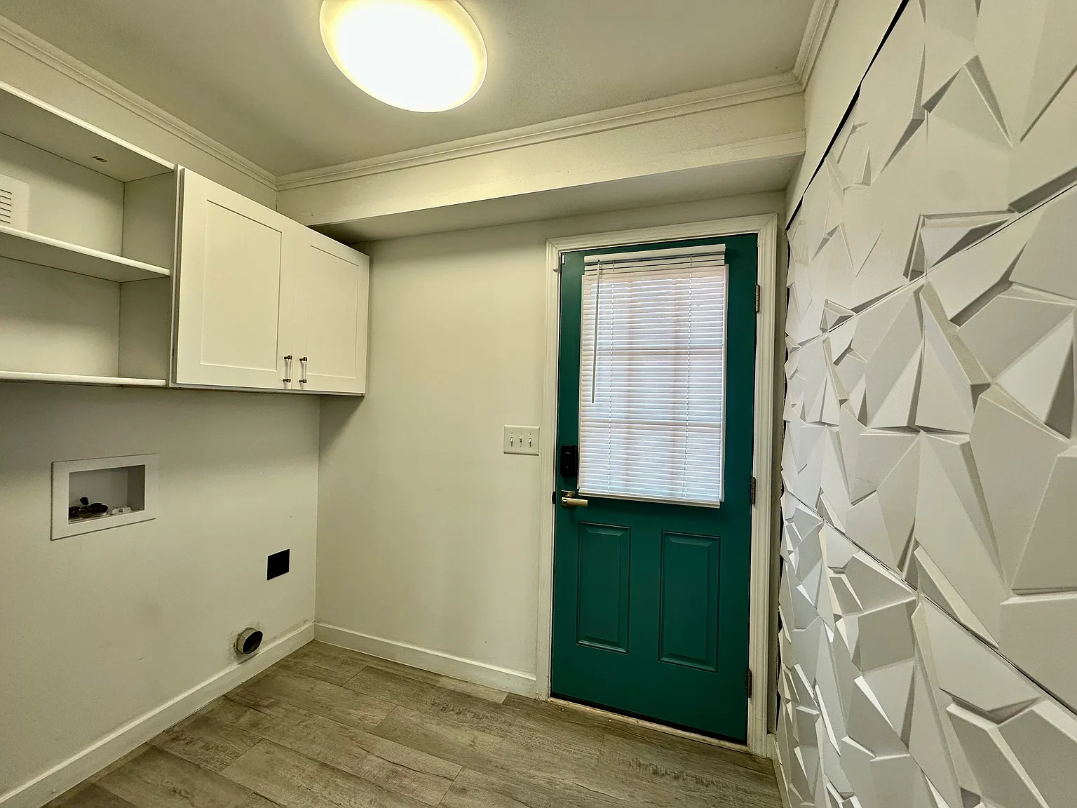 2 bed, 860 sqft, $1,300 — Photo 4
