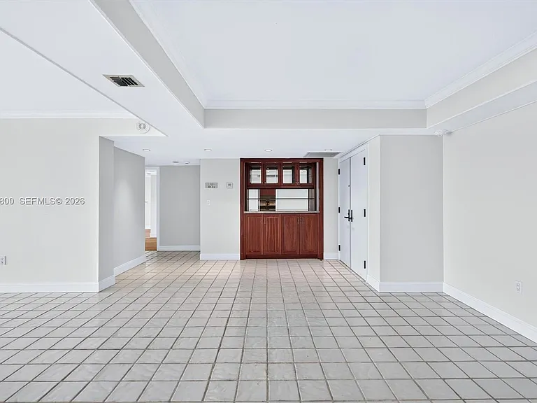 1 Grove Isle Dr #506 — Photo 8