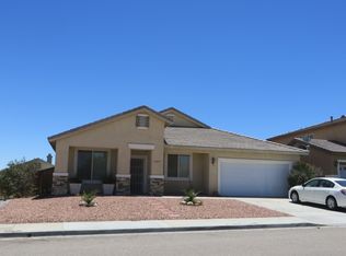 13637 Dellwood St, Victorville, CA 92392