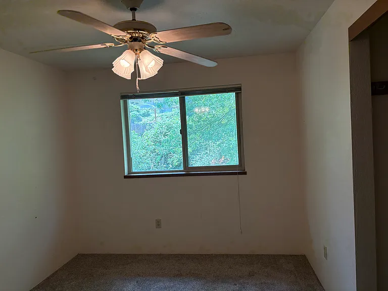 475 Maple Way — Photo 10