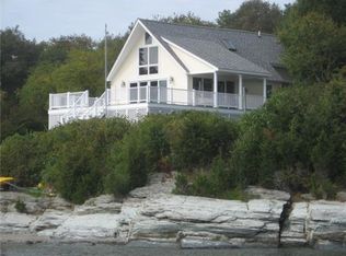 76 John Oldham Rd, Prudence Island, RI 02872