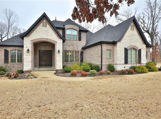 1502 Dauphine Ct, Centerton, AR 72719