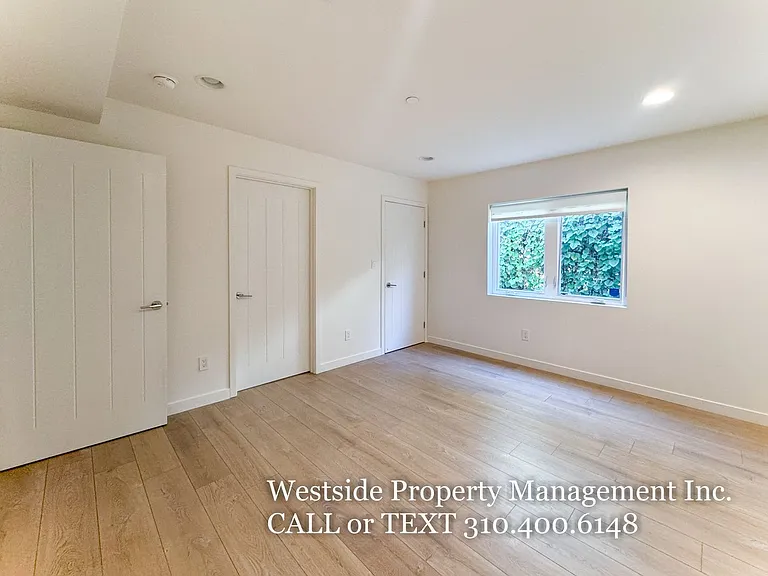 6546-6548 1/2 La Mirada Ave — Photo 19