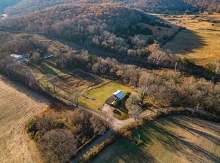 906 Parker Rd, Sparta, TN 38583