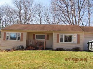 205 Ridgefield Rd, Endicott, NY 13760