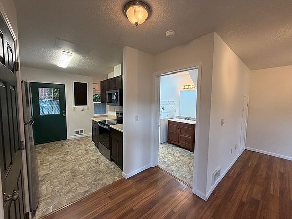 2nd image of 940 NW 7th Ave #3