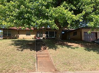 1302 Maple St, Alva, OK 73717