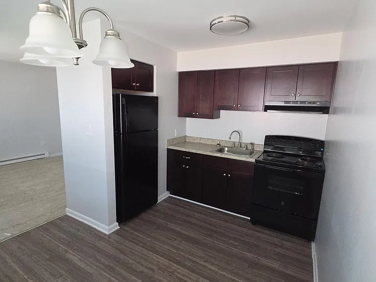 5213 Kennebeck Ave #4 — Photo 3