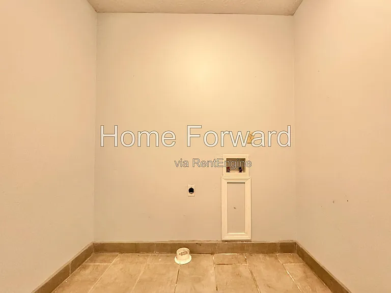 3533 Honey Jay Ct — Photo 14
