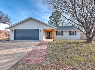 1605 SE South St, Bentonville, AR 72712