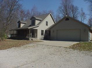 1670 W Nielson Rd, Sanford, MI 48657