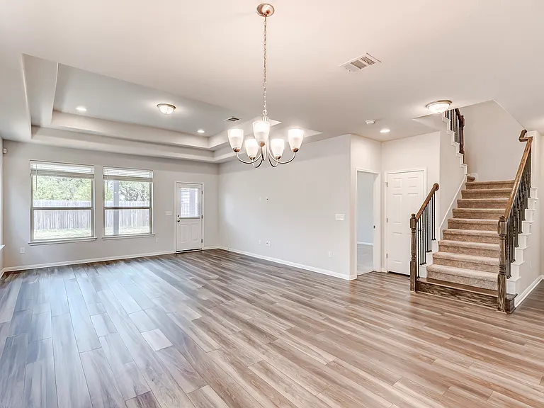 425 Arrowhead Vine St — Photo 17
