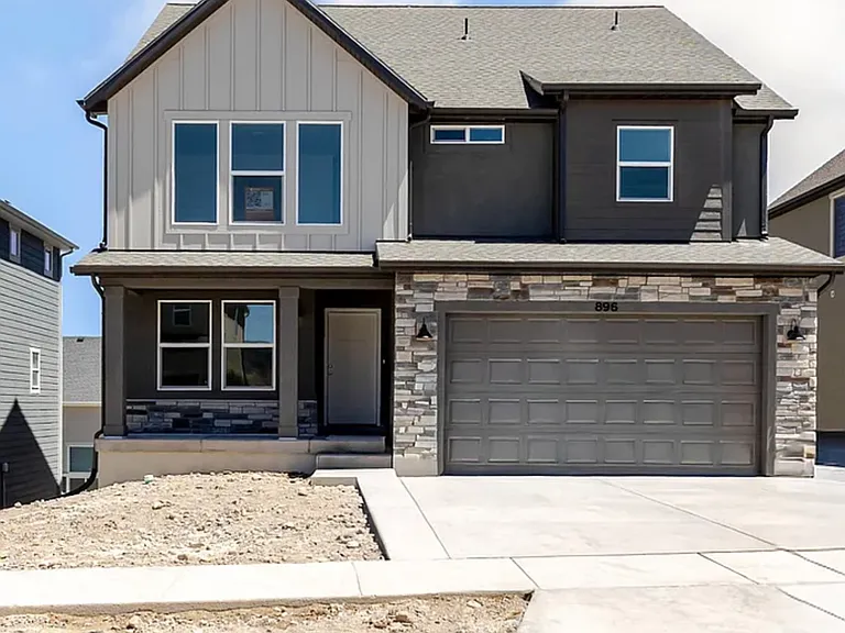 896 N Banner Dr — Photo 1