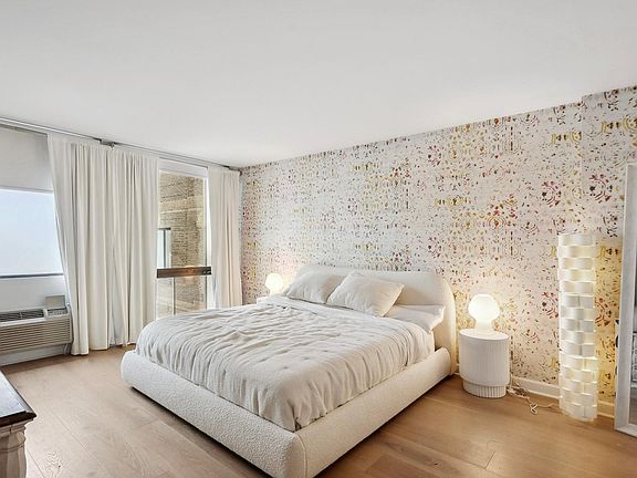 3rd image of 1240 N Lake Shore Dr APT 23B