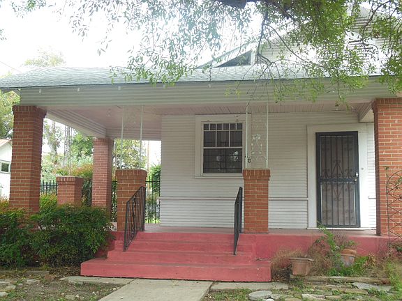 4th image of 800 E Guenther St