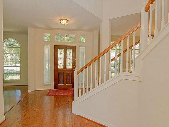 2nd image of 2515 Princeton Dr