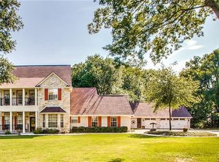 304 Royal Oaks Dr, Greenville, TX 75402