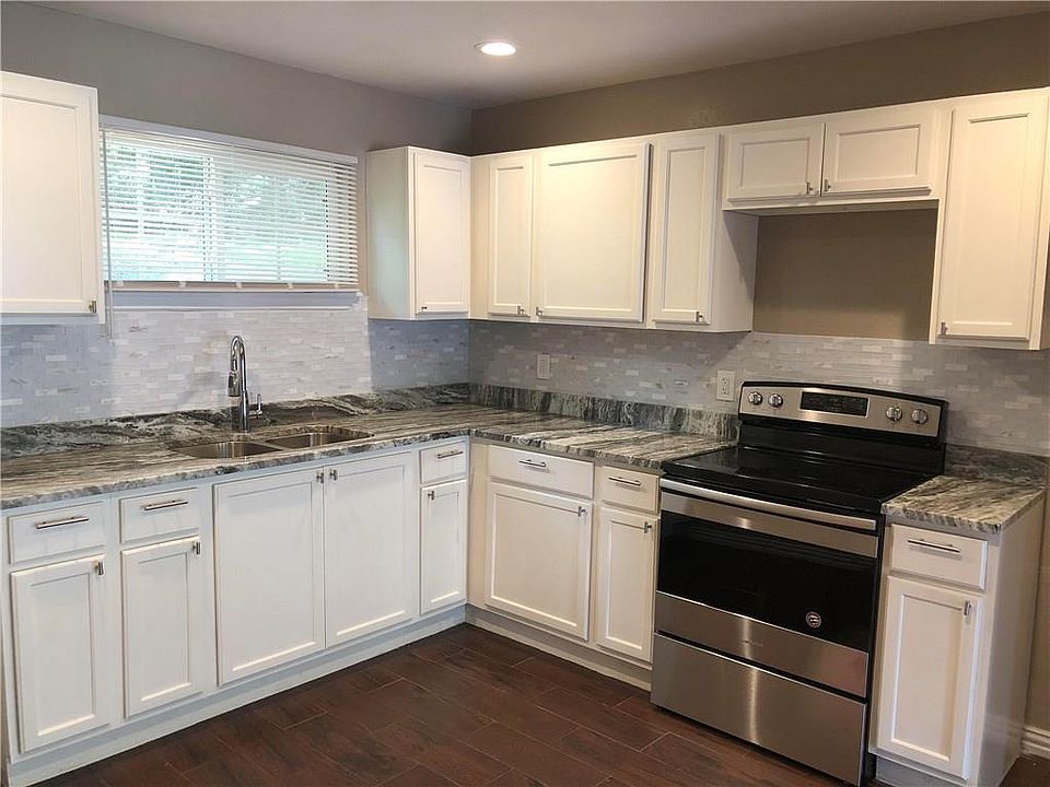 1st image of 2527 Talco Dr