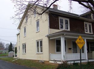 1 W 2nd Ave, Lititz, PA 17543