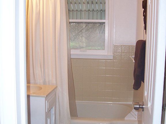 Bathroom 5x8