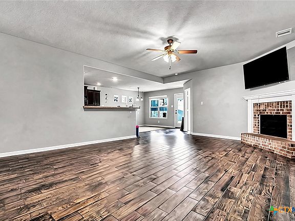 5th image of 4406 Corinne Dr