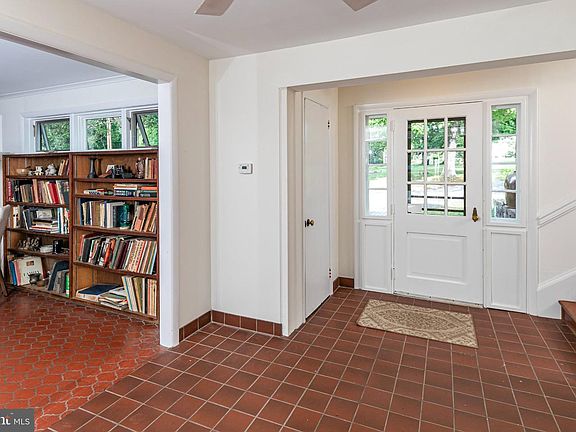 5th image of 6615 Chapel Rd