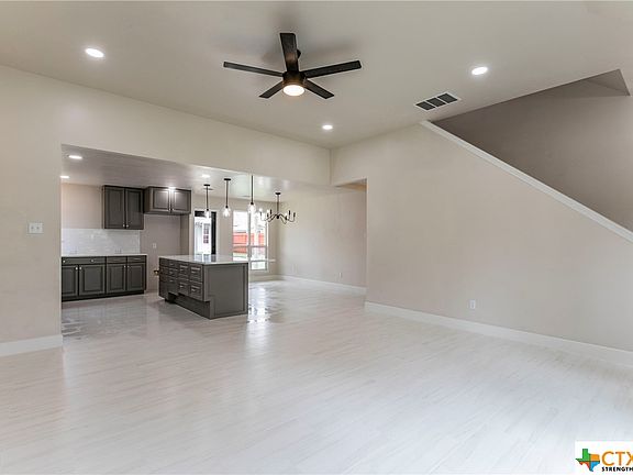 5th image of 317 Wedgwood Dr