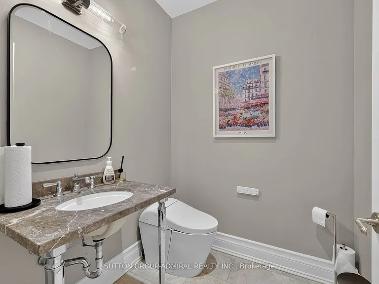 155 Saint Clair Ave W #1801 — Photo 28