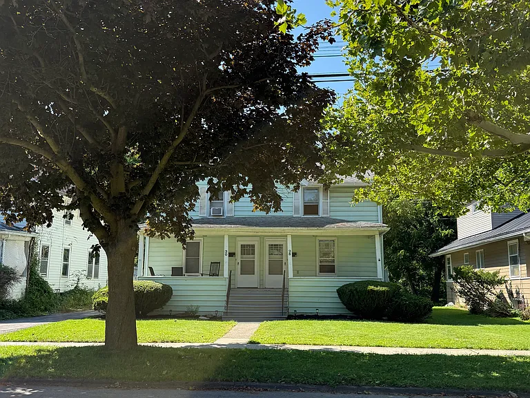 28 Brooklyn Ave — Photo 19
