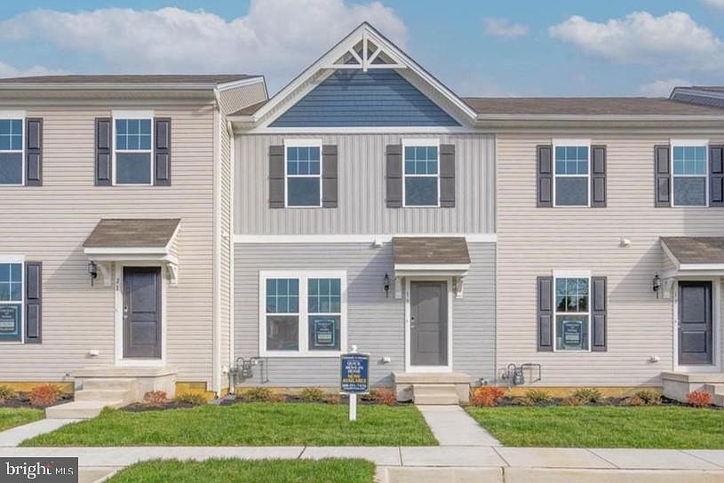 1st image of 42 Whitaker Ct