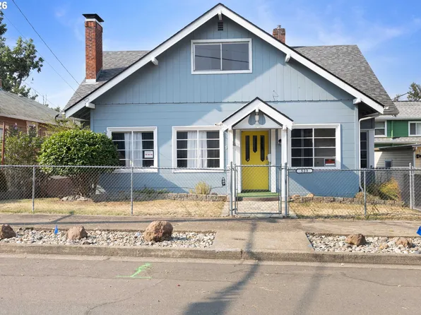 523 SE Rice Ave, Roseburg, OR 97470